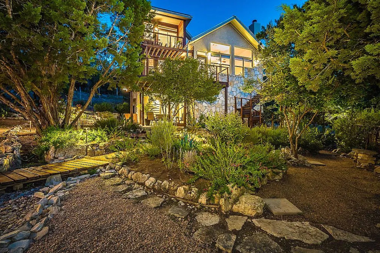 4 Bedroom House For Sale By Owner in Spicewood, TX 