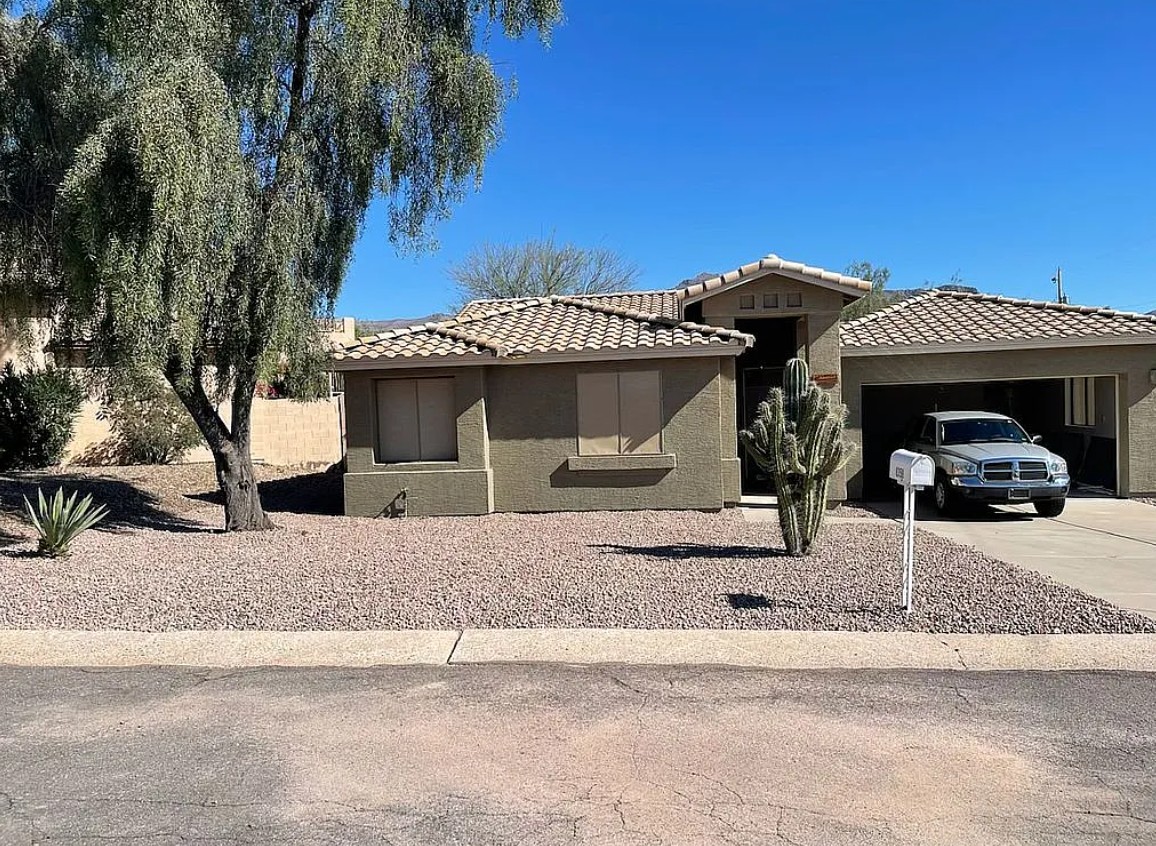 3 Bedroom House For Sale By Owner in Gold Canyon, AZ 