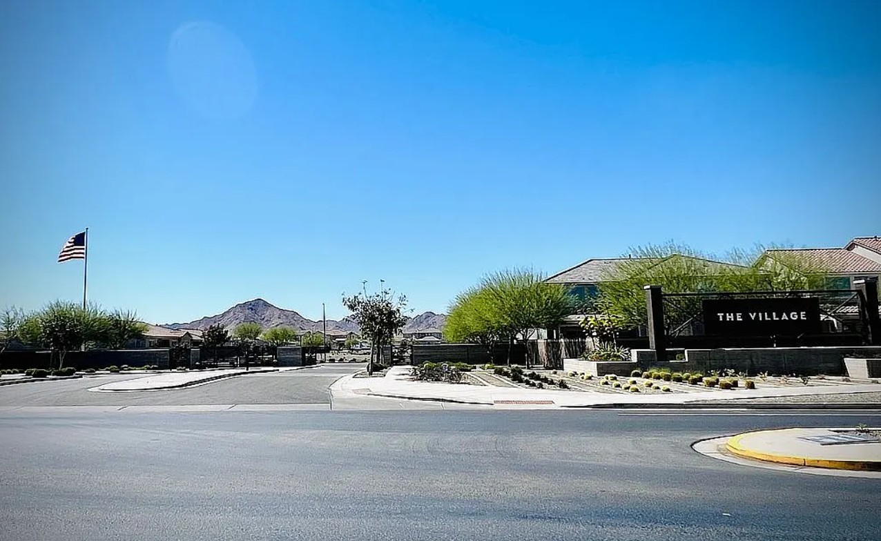 Pool Home For Sale By Owner in Queen Creek, AZ 