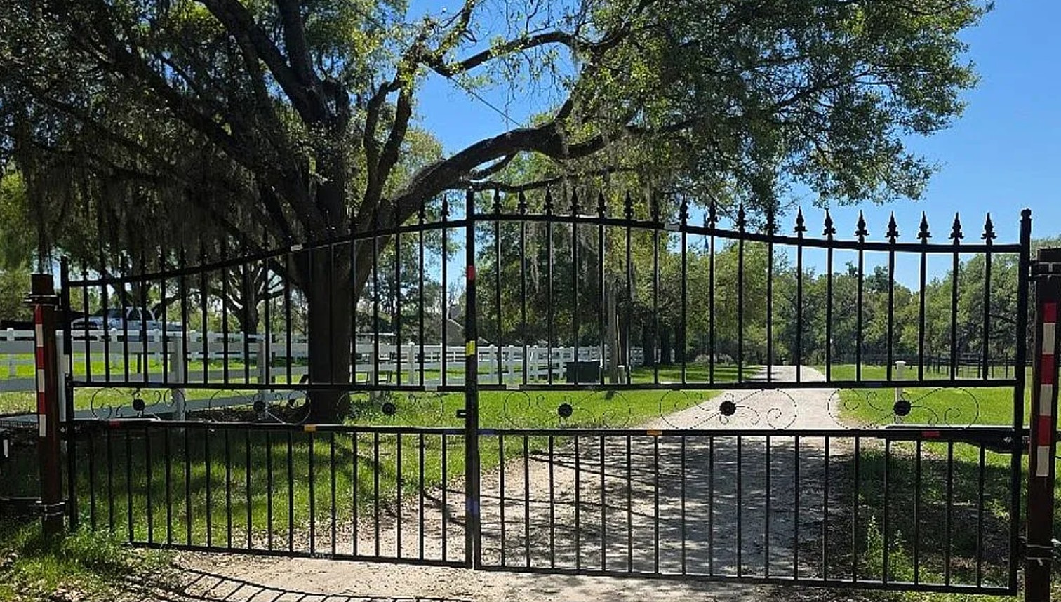 4 Bedroom House For Sale By Owner in San Antonio, FL 