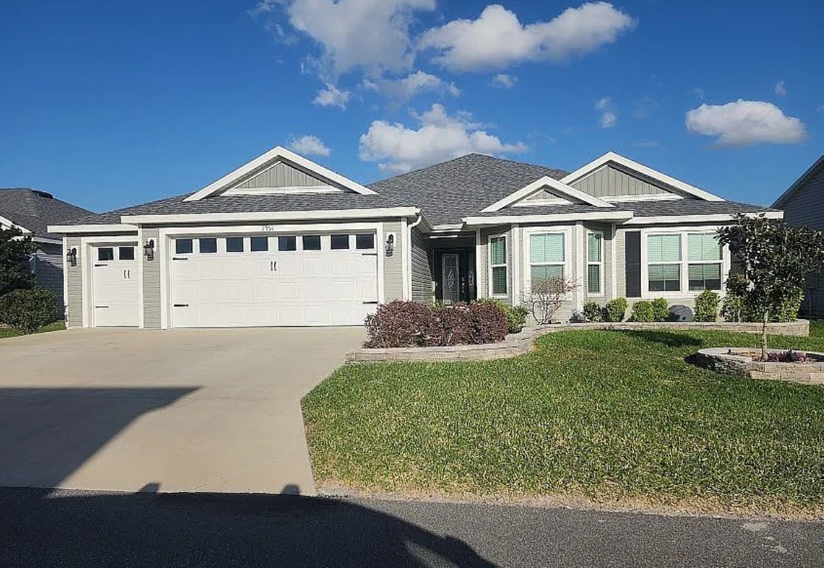 4 Bedroom House For Sale By Owner in Okahumpka, FL 