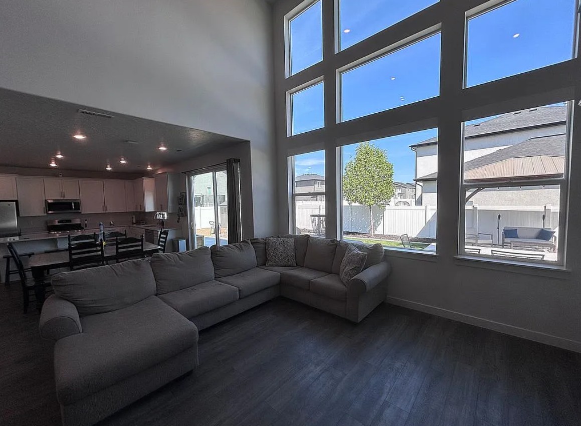 5 Bedroom House For Sale By Owner in Woods Cross, UT 