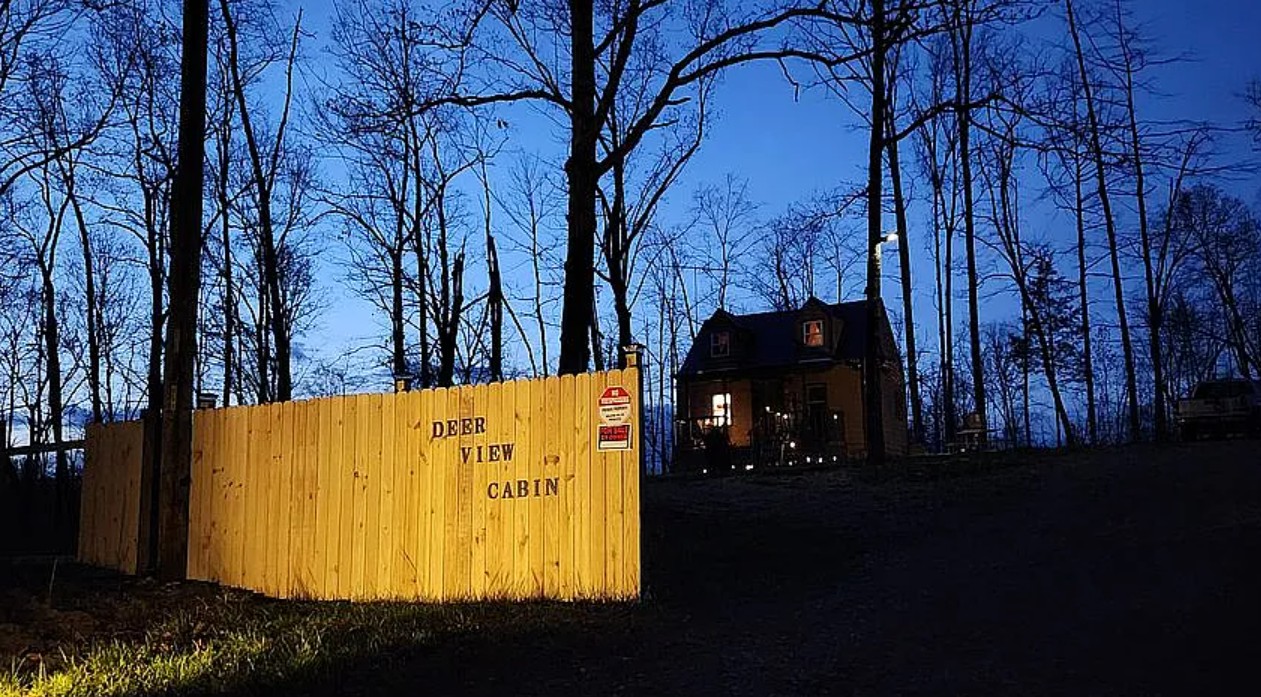 Hunting Cabin For Sale By Owner in Nunnelly, TN 