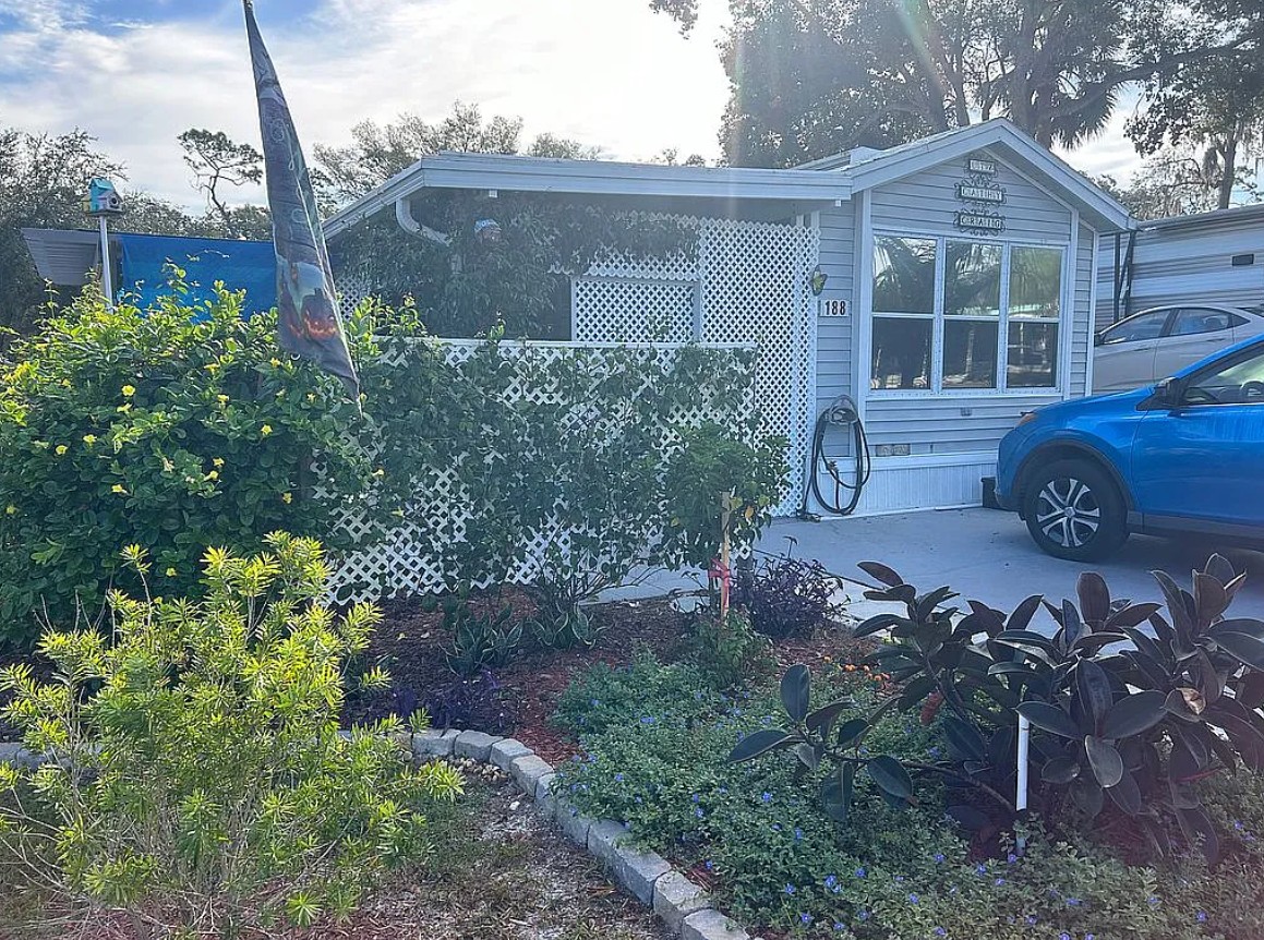 Mobile Home For Sale By Owner in Orange City, FL 