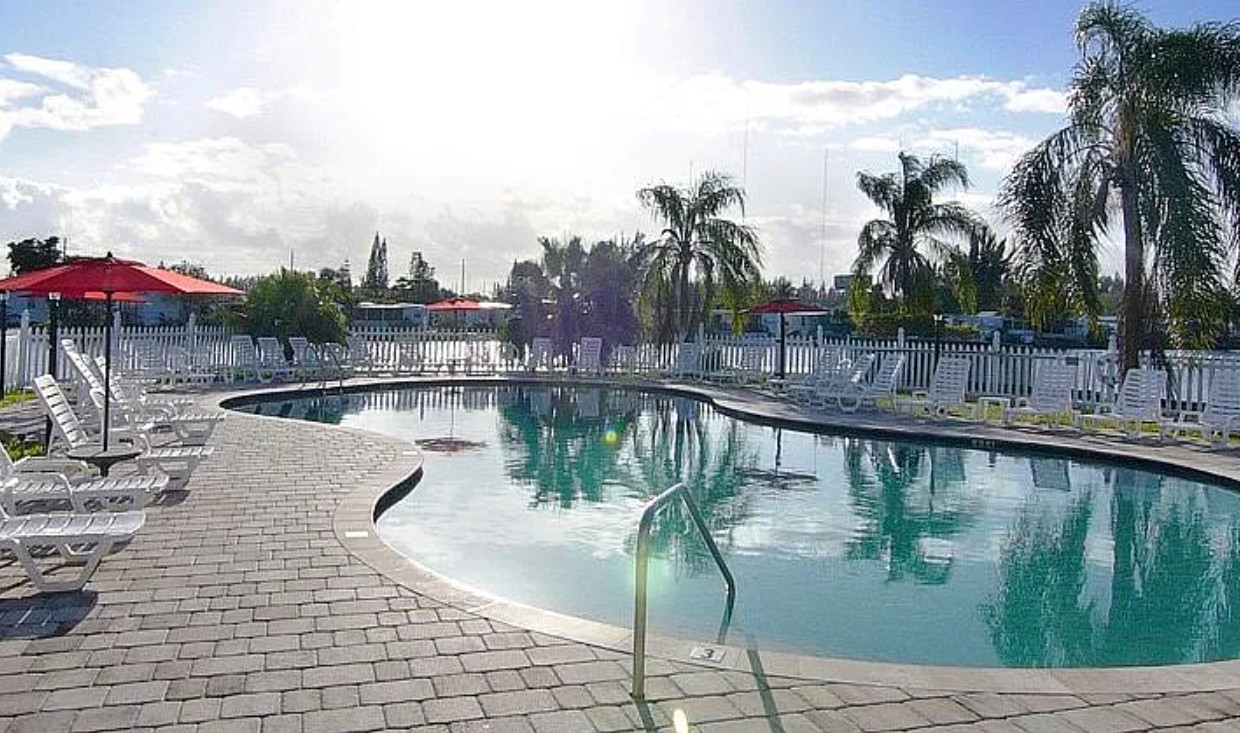 2 Bedroom Mobile Home For Sale By Owner in Davie, FL 