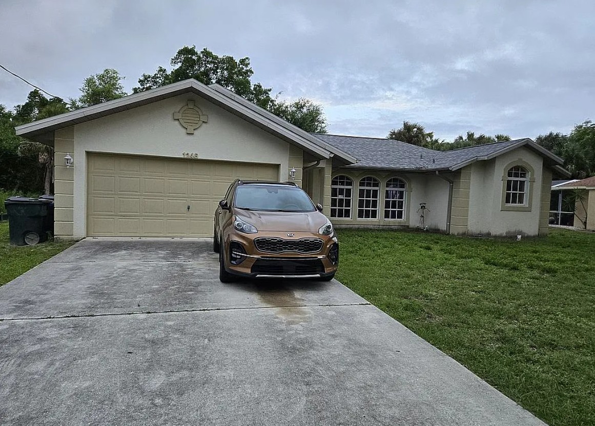 4 Bedroom House For Sale By Owner in North Port, FL 