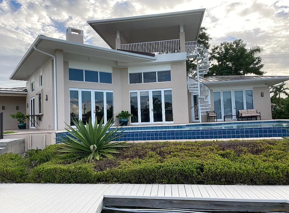 Luxury Home For Sale By Owner in Marco Island, FL 