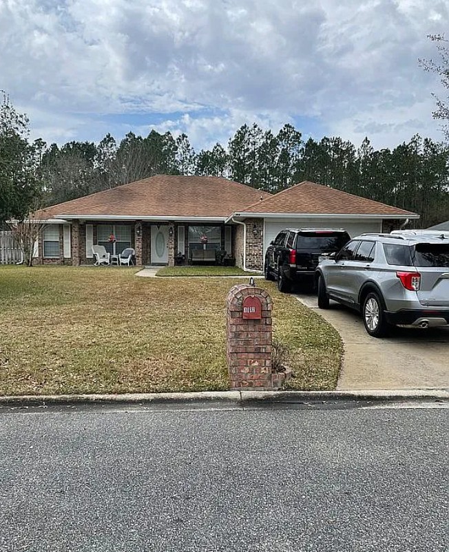 4 Bedroom House For Sale By Owner in Middleburg, FL 