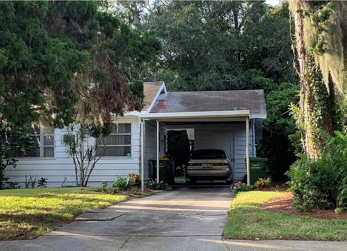 2 Bedroom House For Sale By Owner in Sarasota, FL 