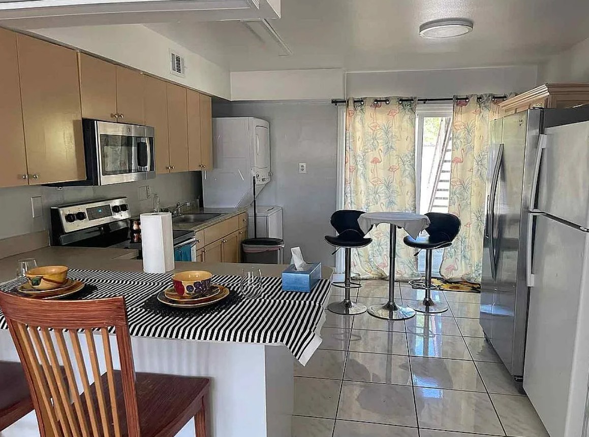 2 Bedroom Condo For Sale By Owner in Temple Terrace, FL 