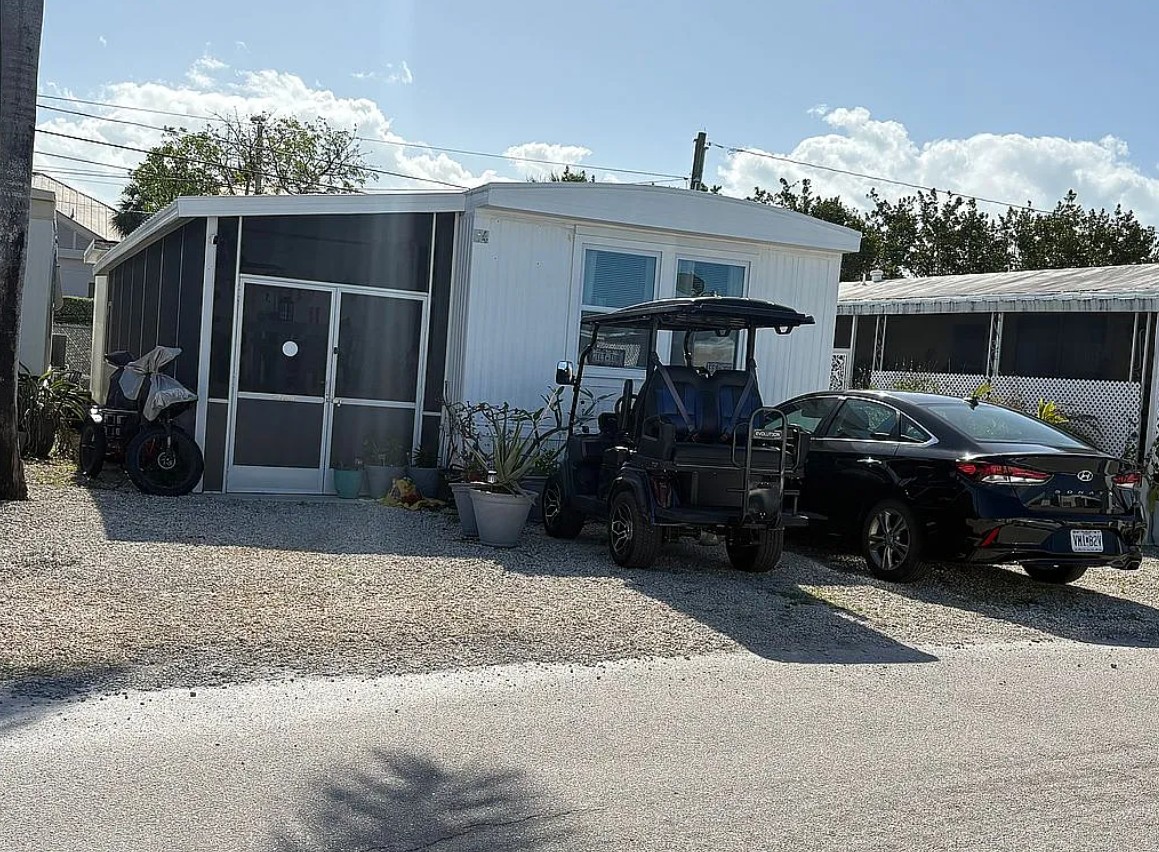 Mobile Home For Sale By Owner in Marathon, FL 