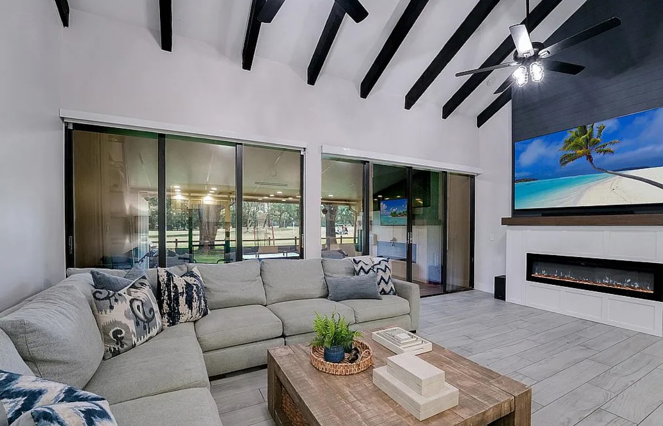 3 Bedroom Condo For Sale By Owner in Pembroke Pines, FL