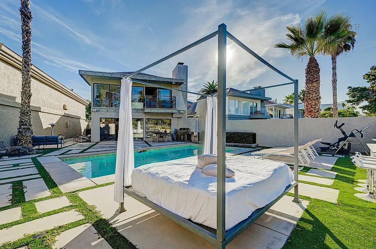 Modern Home For Sale By Owner in Las Vegas, NV 