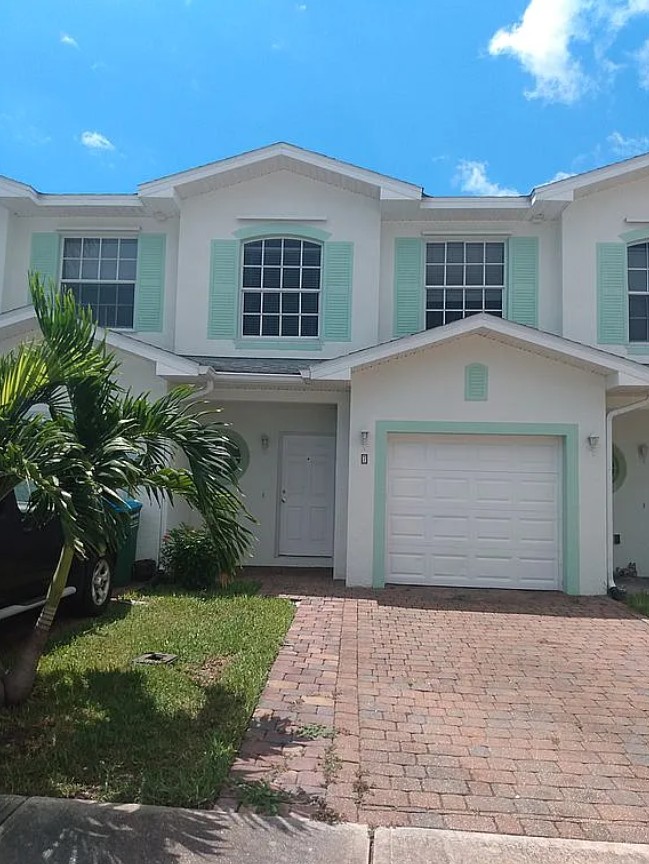 3 Bedroom Townhouse For Sale By Owner in Cape Canaveral, FL