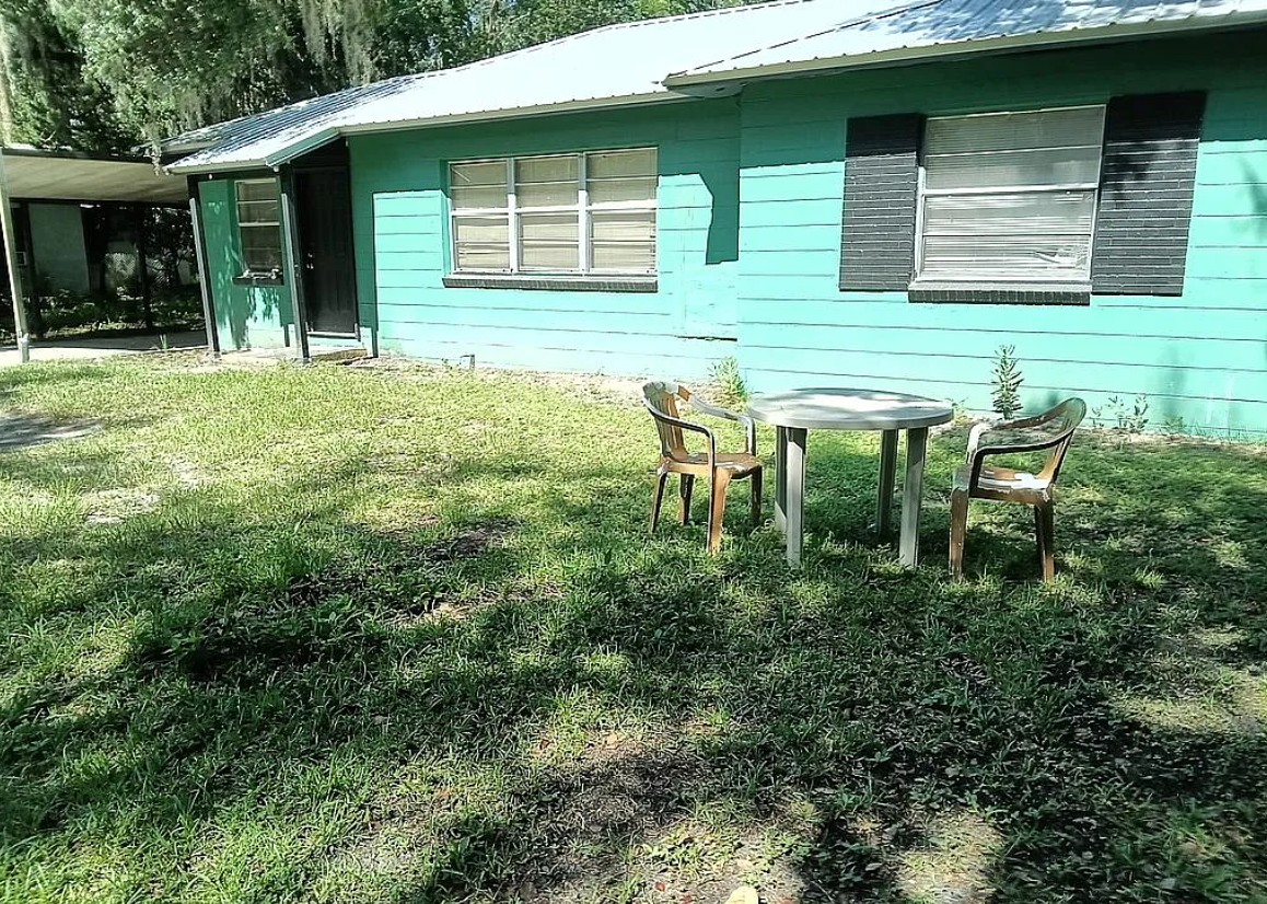 Home With Potential For Sale By Owner in Palatka, FL 