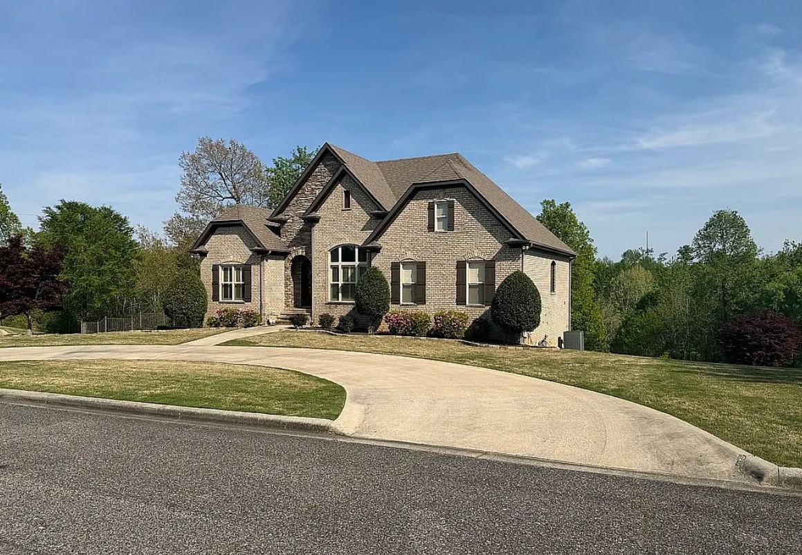 4 Bedroom House For Sale By Owner in Trussville, AL 