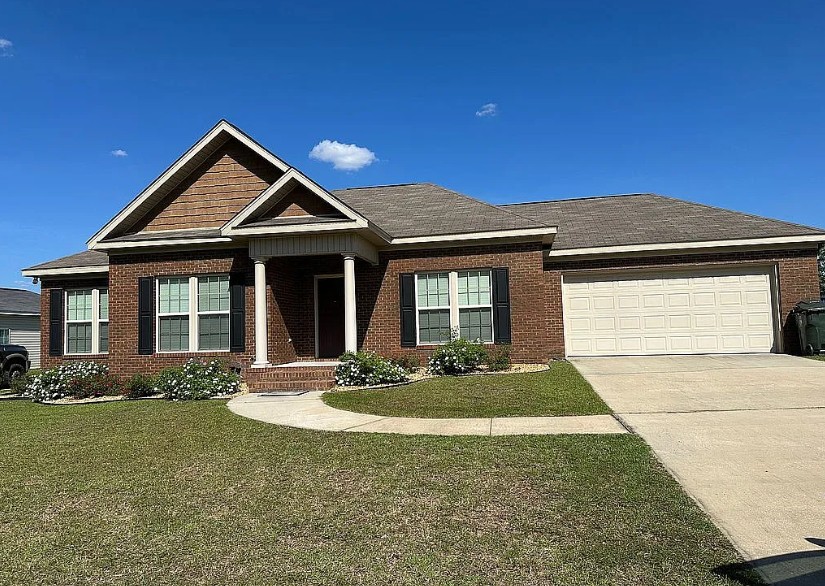 3 Bedroom House For Sale By Owner in Midland City, AL 