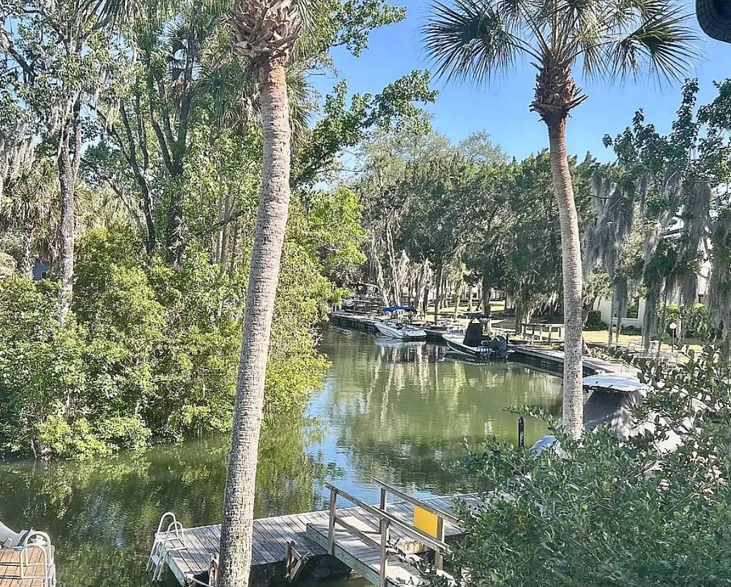 Paradise Point Villas Unit FSBO in Crystal River, FL 