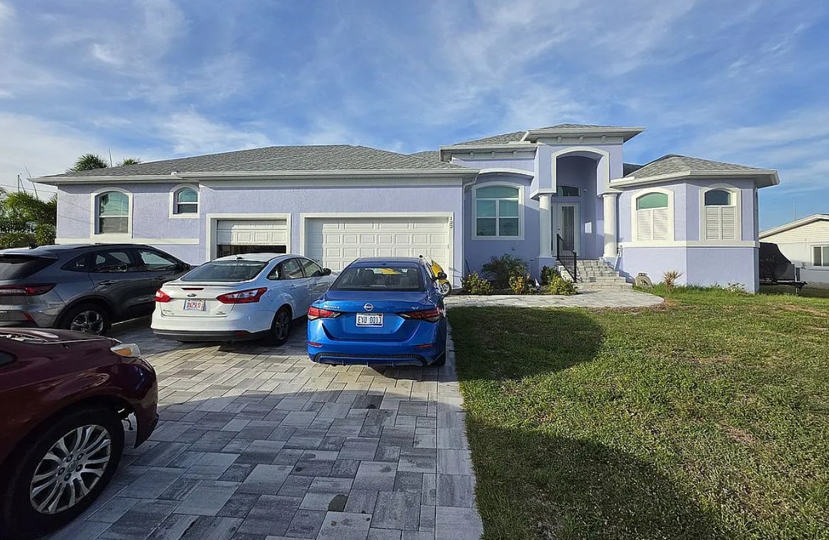 5 Bedroom House For Sale By Owner in Port Charlotte, FL 