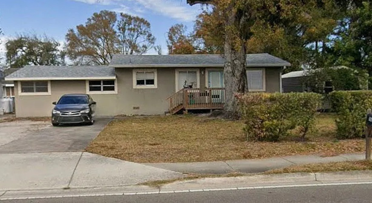 1 Bedroom Home For Sale By Owner in Palmetto, FL 