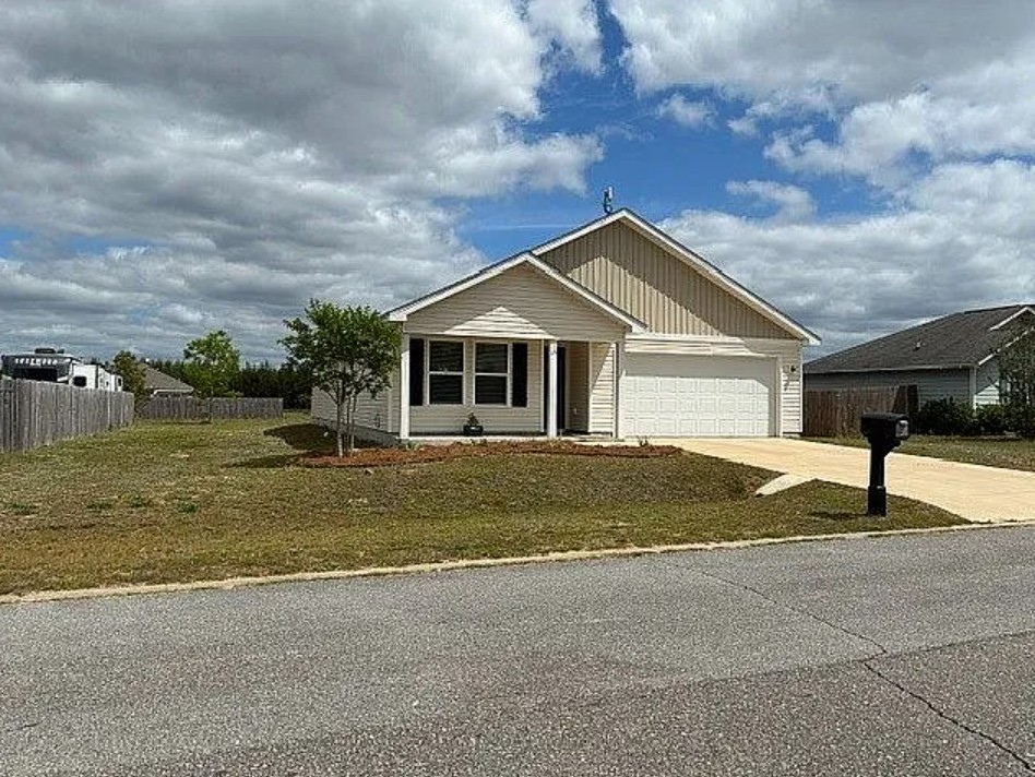 4 Bedroom House For Sale By Owner in Defuniak Springs, FL 