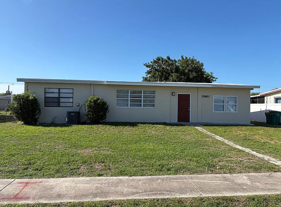 3 Bedroom House For Sale By Owner in Pt Charlotte, FL 