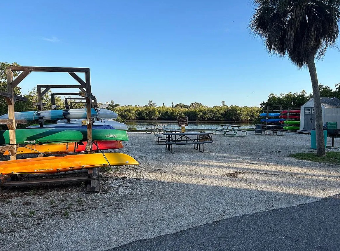 1 Bedroom House For Sale By Owner in Nokomis, FL 