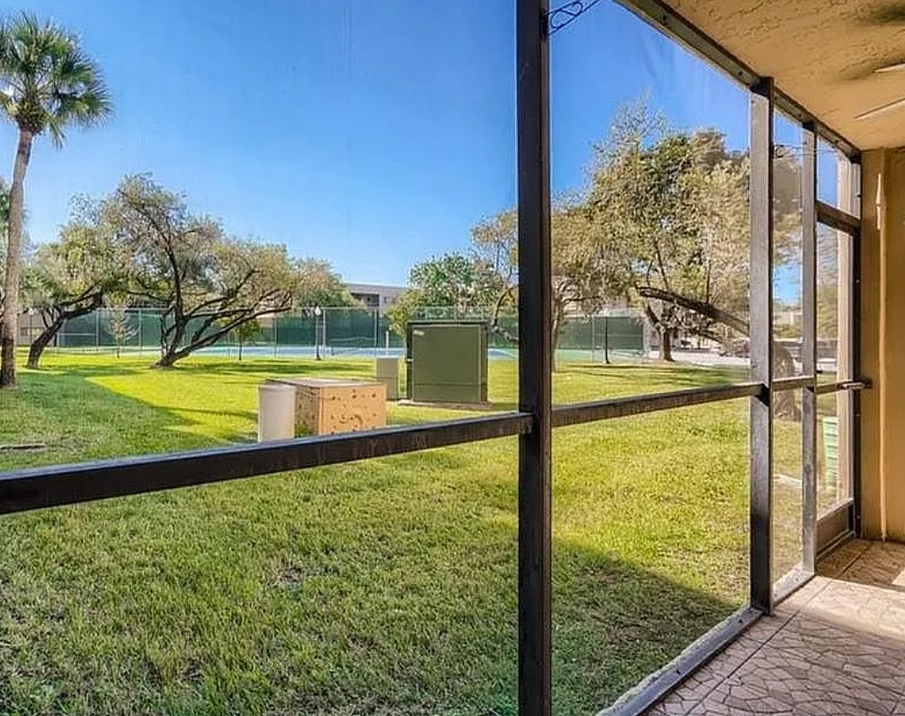 2 Bedroom Apartment For Sale By Owner in Miami, FL 