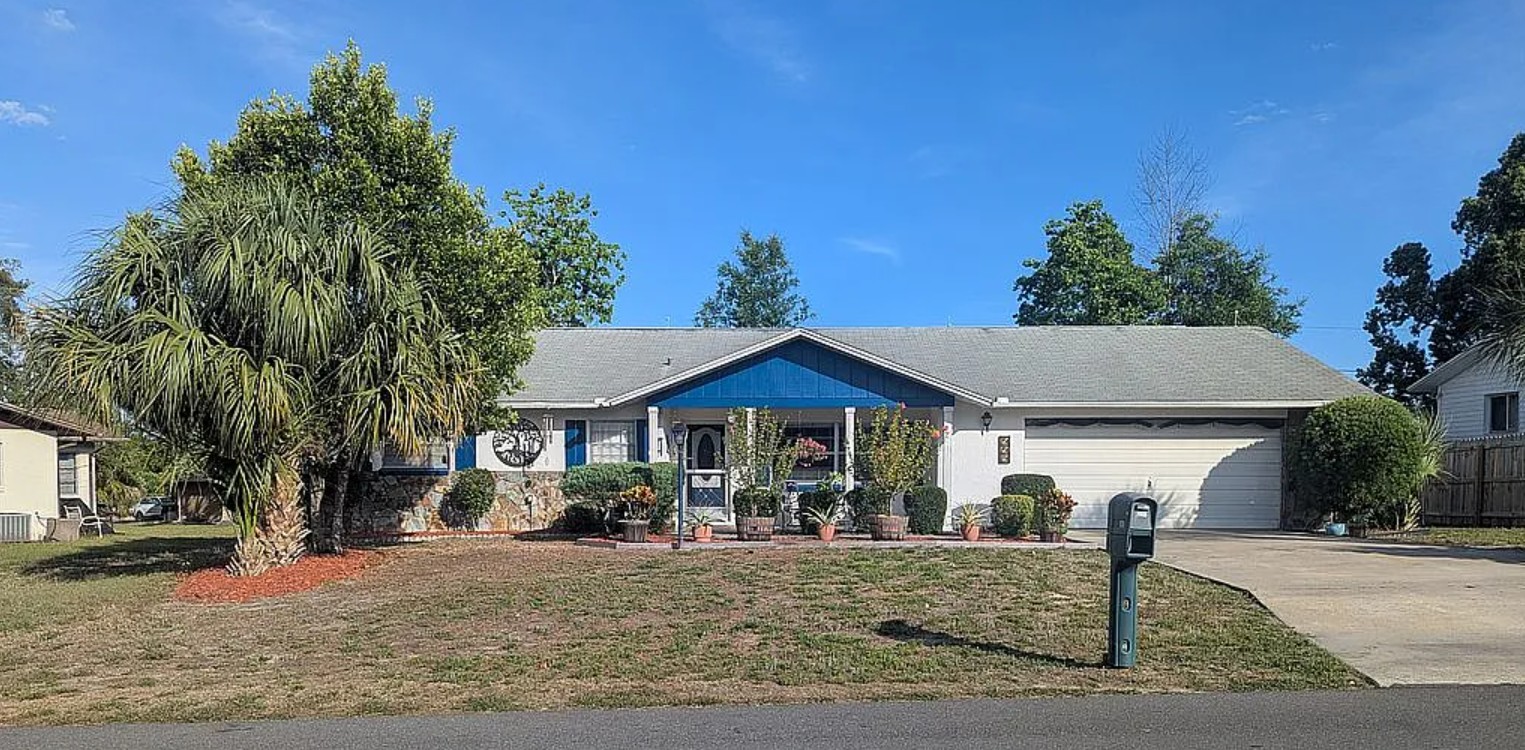 3 Bedroom House For Sale By Owner in Beverly Hills, FL 