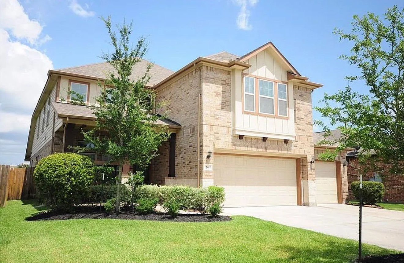 4 Bedroom House For Sale By Owner in Dickinson, TX
