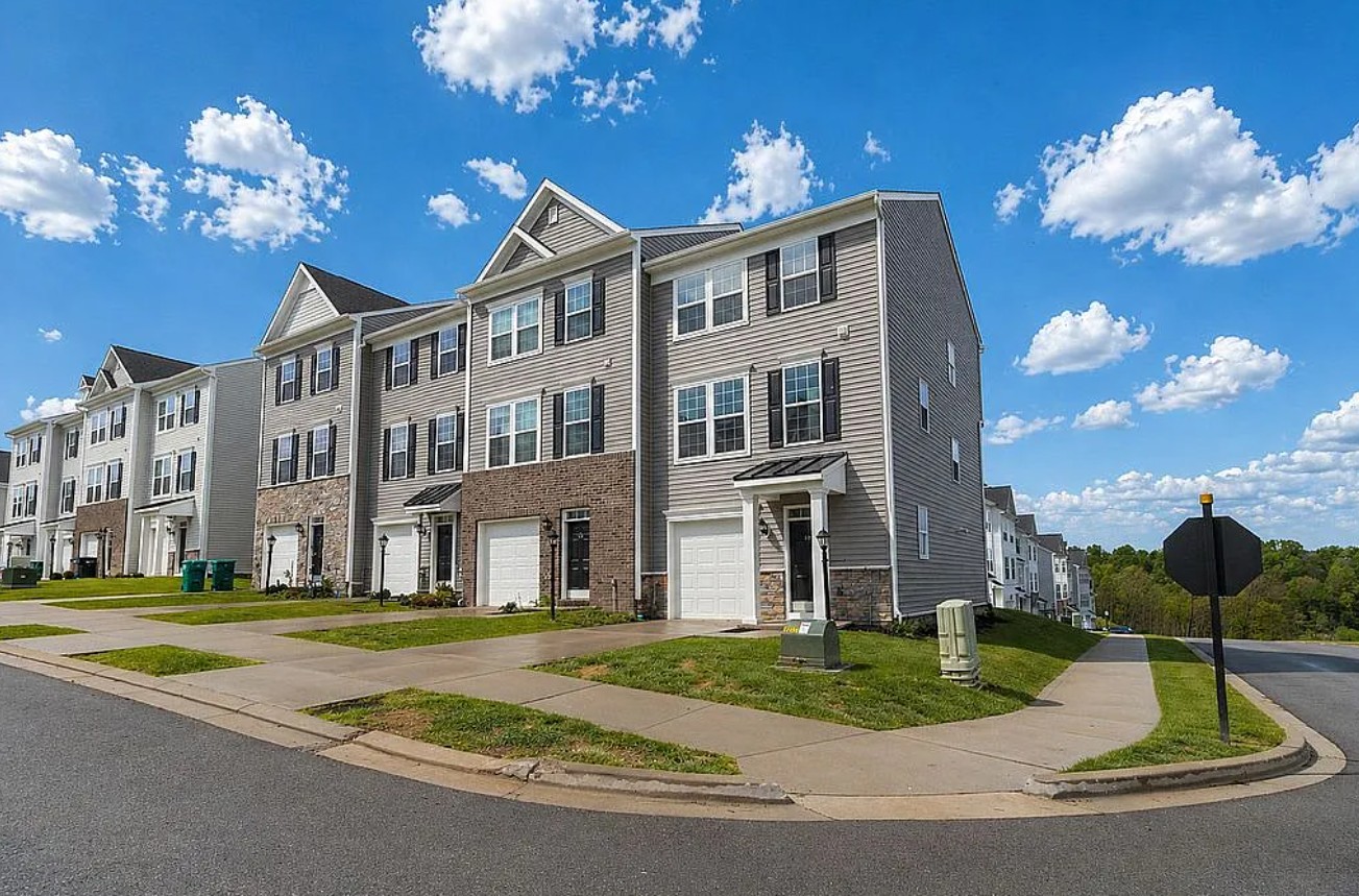 3 Bedroom Townhouse For Sale By Owner in Bridgeport, WV 