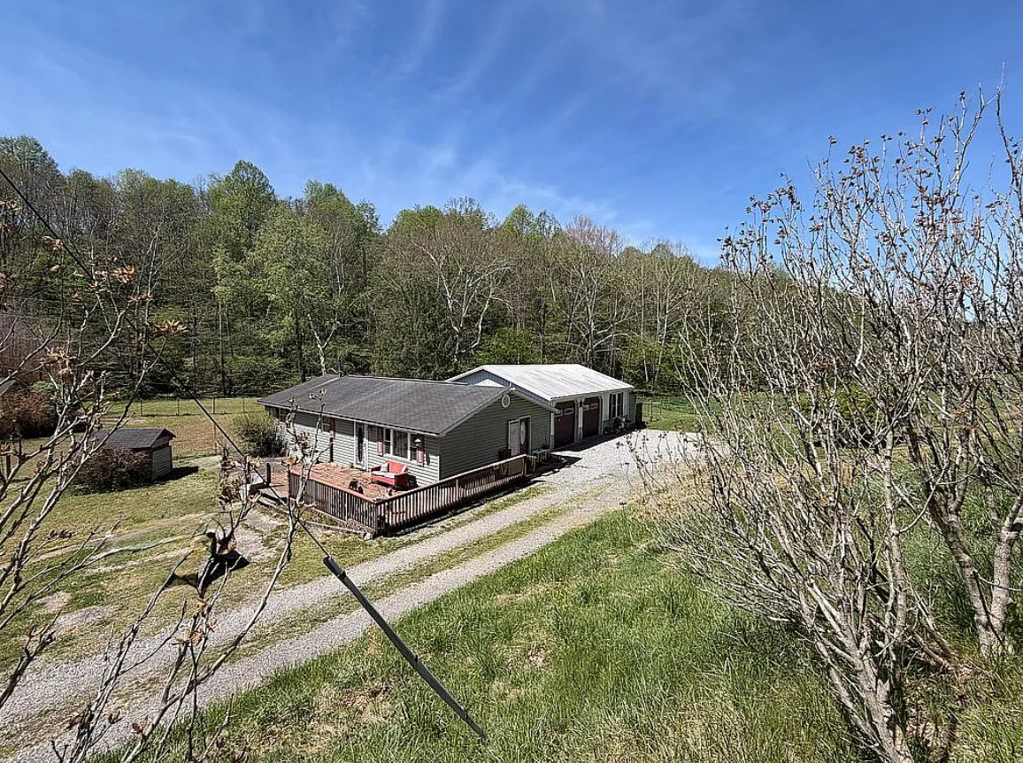 3 Bedroom House For Sale By Owner in Salem, WV 