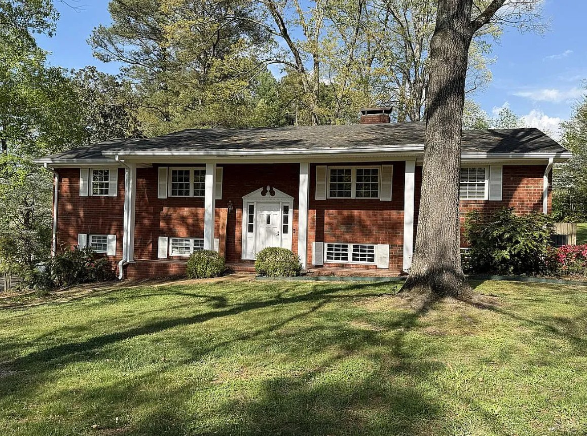 4 Bedroom House For Sale By Owner in Hixson, TN 