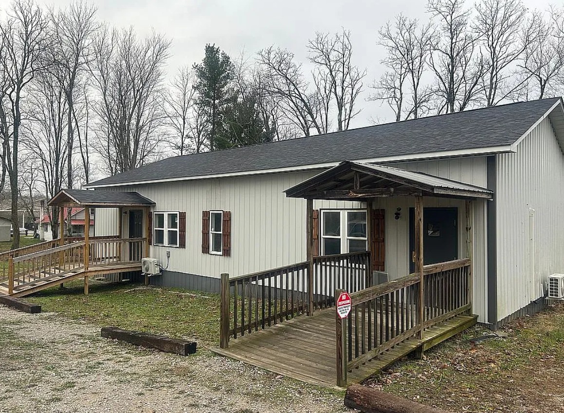 3 Bedroom House For Sale By Owner in Jamestown, TN 