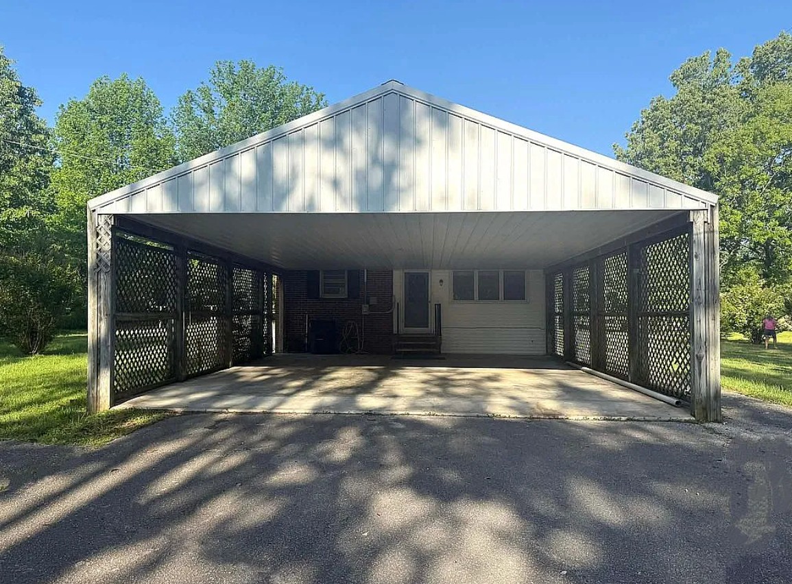 3 Bedroom House For Sale By Owner in Huntingdon, TN 