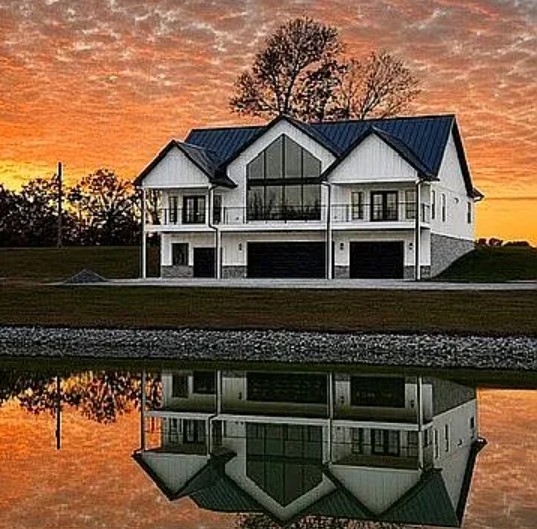 Great For Entertaining Home For Sale By Owner in Monroe, TN 