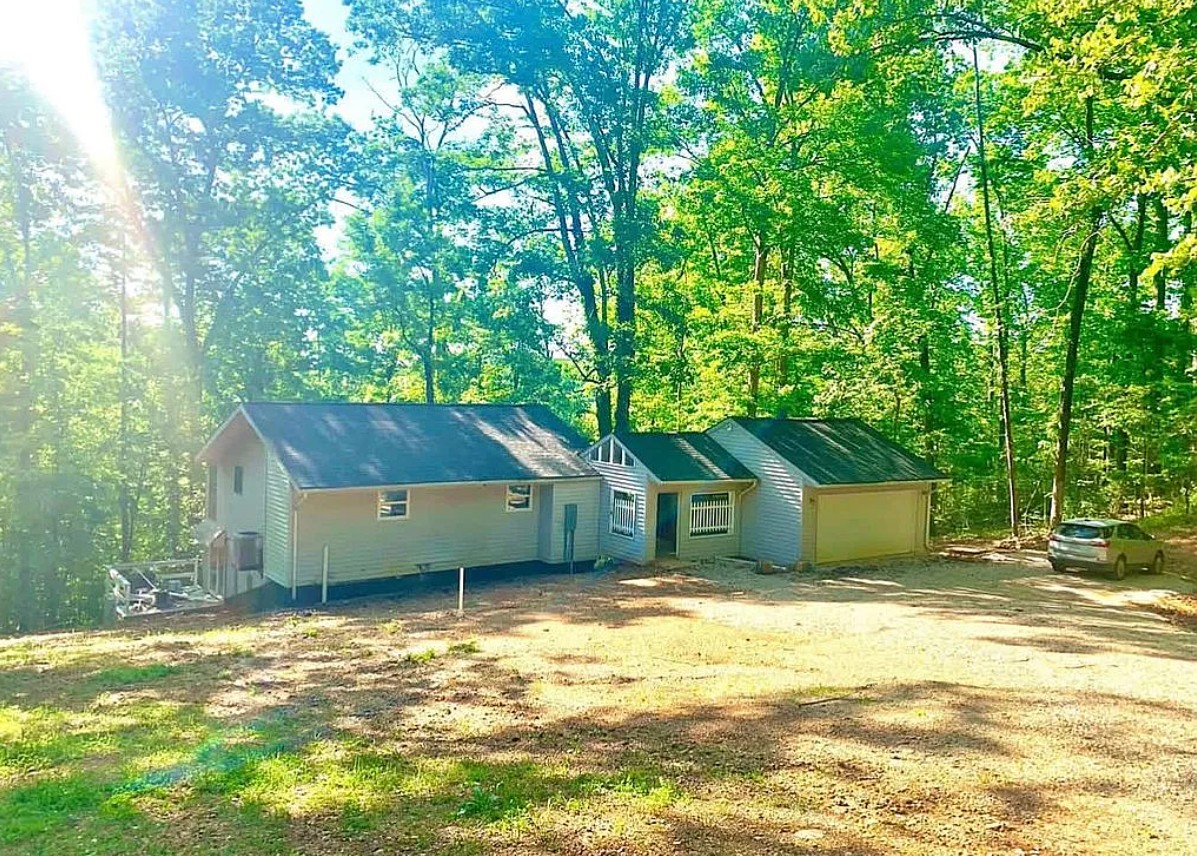 4 Bedroom House For Sale By Owner in Van Buren, MO 