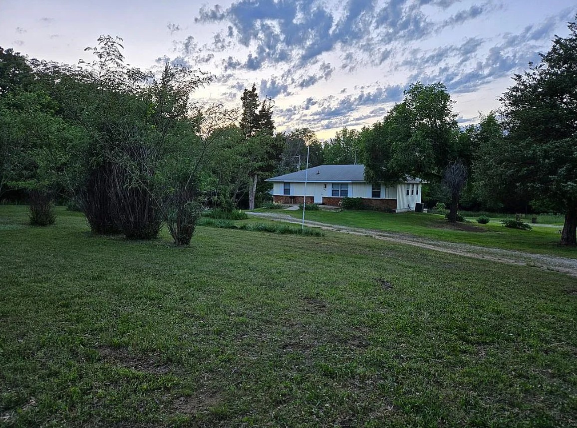 3 Bedroom House For Sale By Owner in Collins, MO 