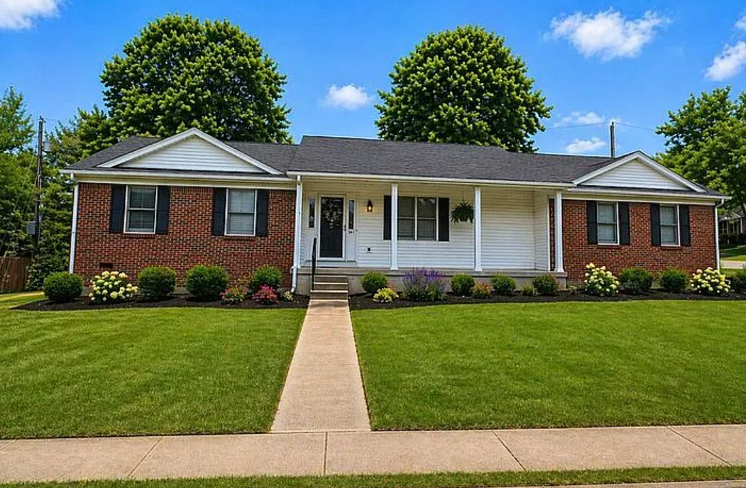 3 Bedroom House For Sale By Owner in Versailles, KY 