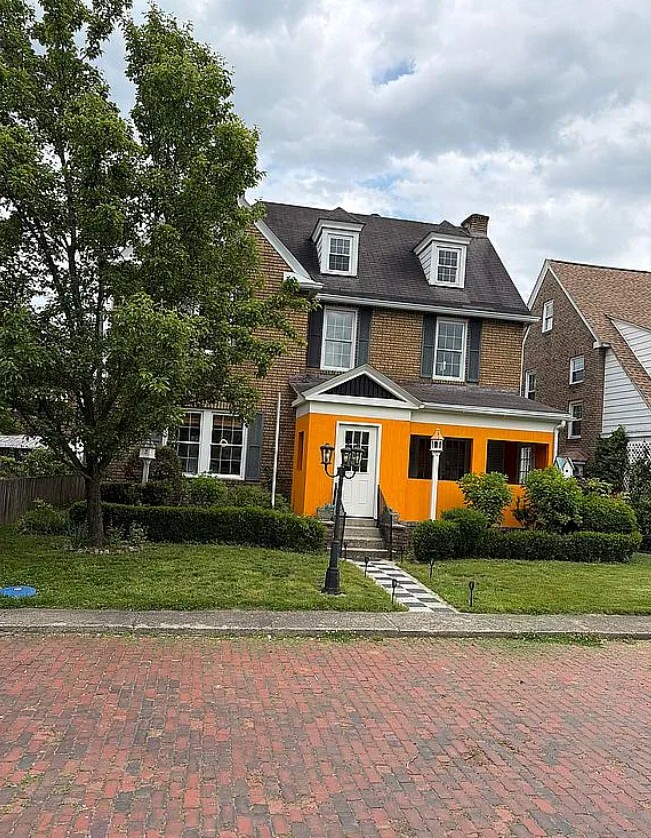 4 Bedroom House For Sale By Owner in Ashland, KY 