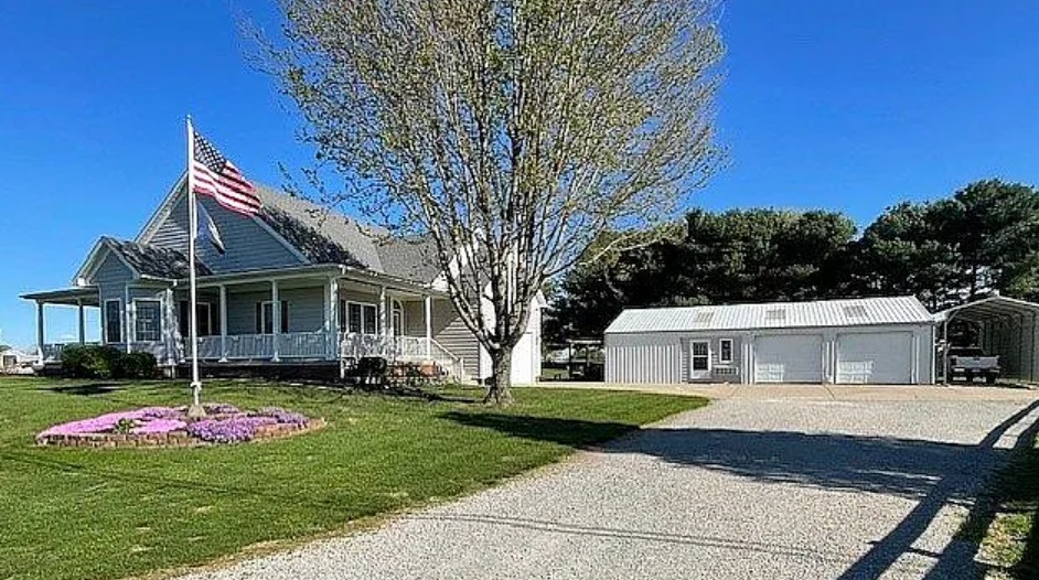 3 Bedroom House For Sale By Owner in Bardstown, KY 