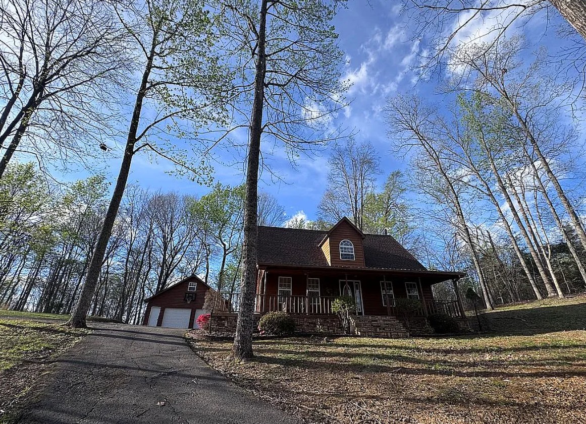 3 Bedroom House For Sale By Owner in Burkesville, KY 