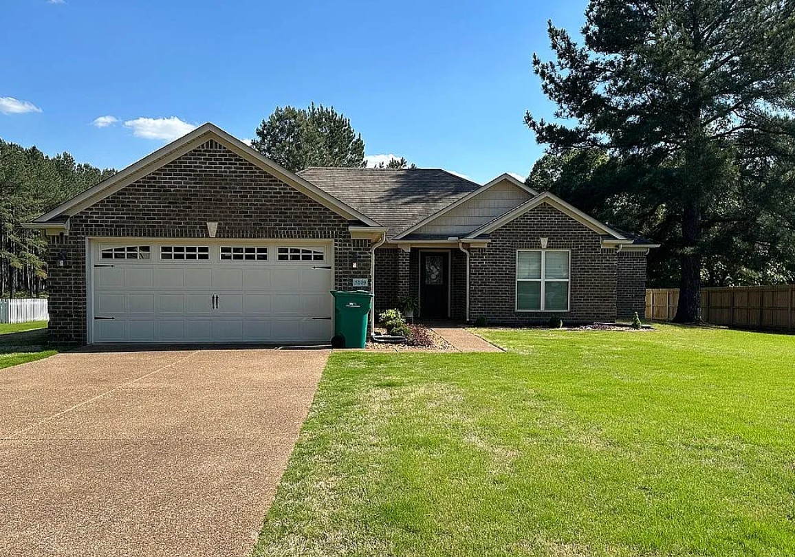 3 Bedroom House For Sale By Owner in Milan, TN 