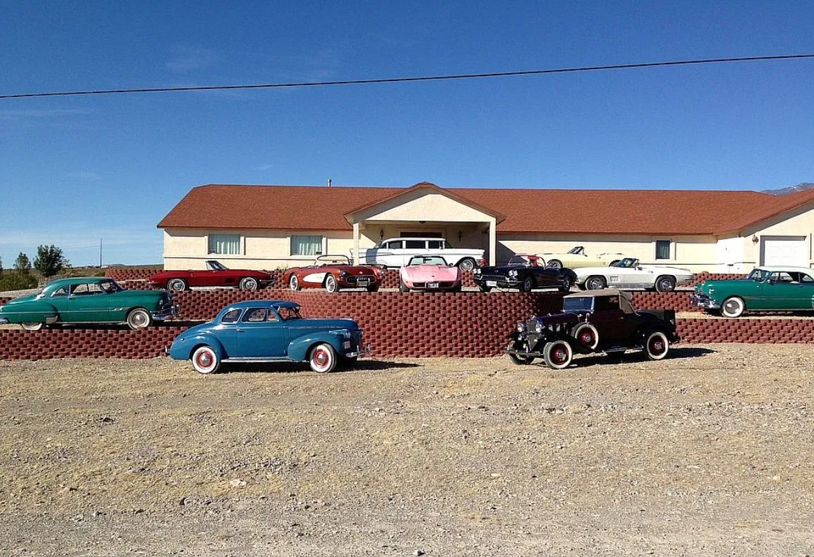 Car Collectors House For Sale By Owner in Pahrump, NV 
