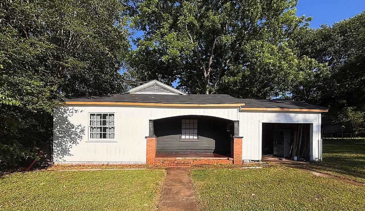 3 Bedroom House For Sale By Owner in Overton, TX 