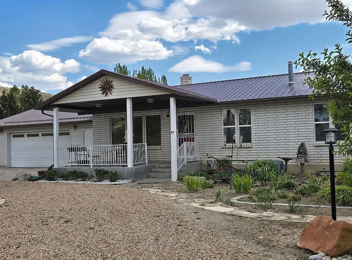 5 Bedroom Country House For Sale By Owner in Sterling, UT 