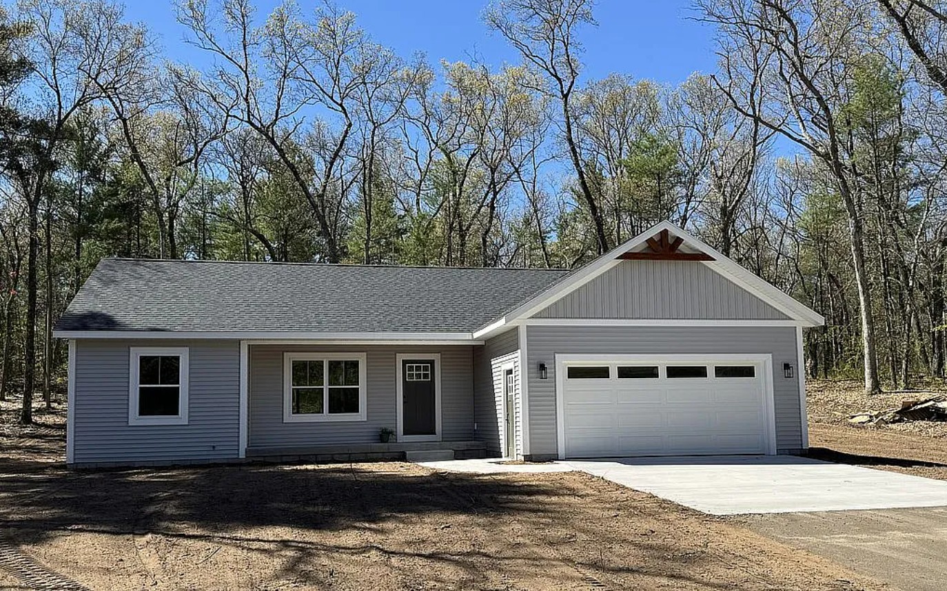 3 Bedroom House For Sale By Owner in Twin Lake, MI