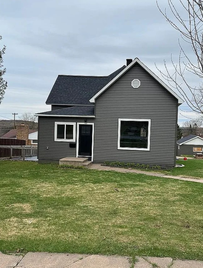 5 Bedroom House For Sale By Owner in Crystal Falls, MI 