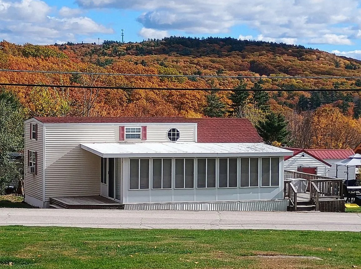 1 Bedroom Mobile Home For Sale By Owner in Weare, NH 