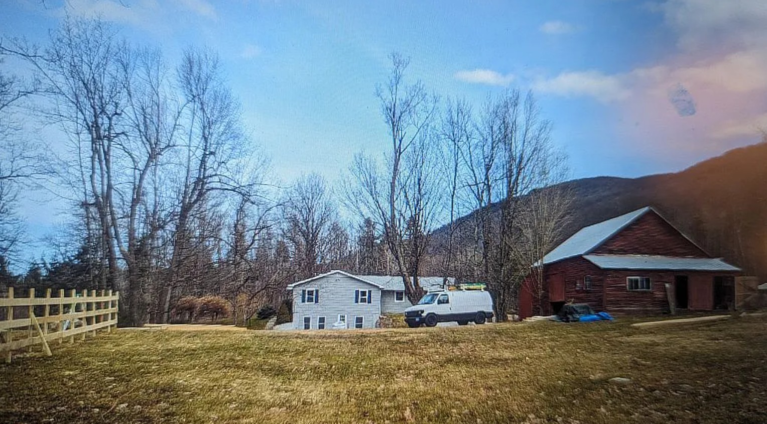 3 Bedroom House For Sale By Owner in Mendon, VT 